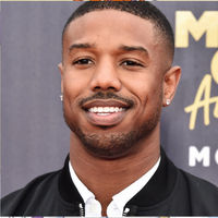 Voz recorrente do ator Michael B. Jordan